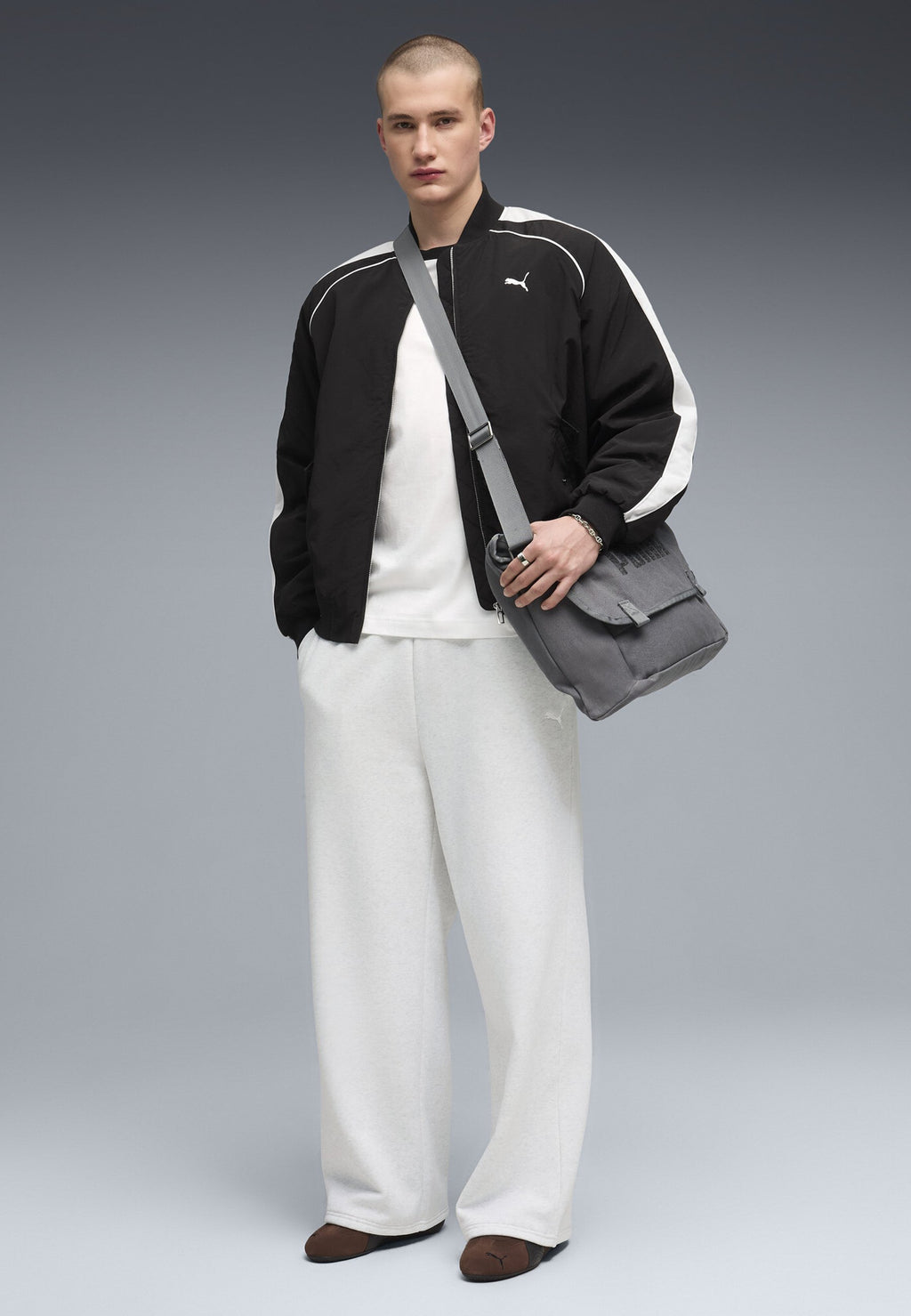 Puma WARDROBE ESSENTIALS OVERSIZED JOGGING