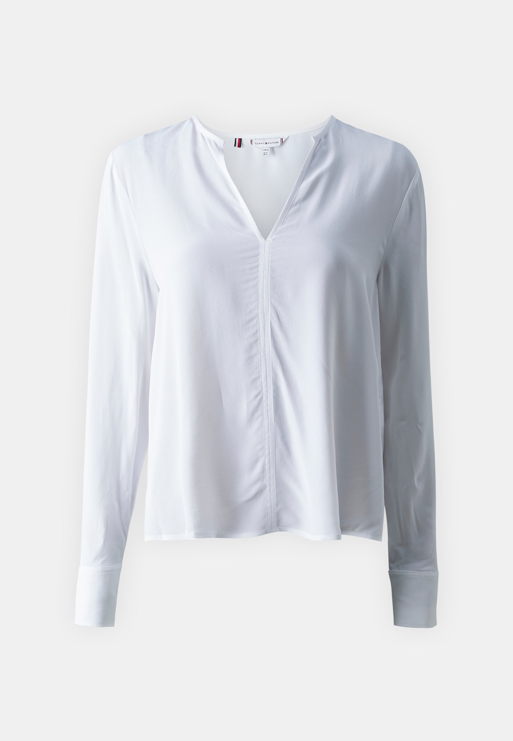 V NECK Media 1