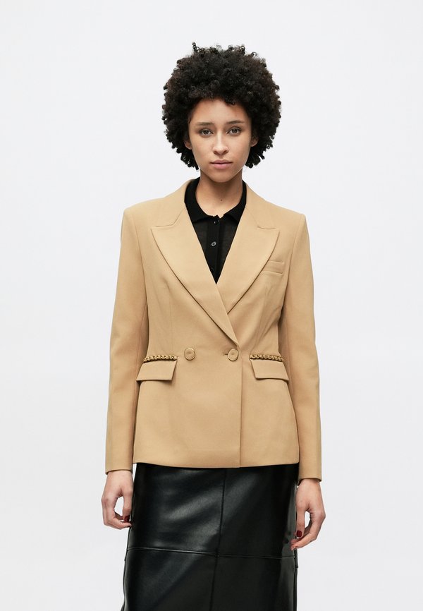 MARCIANO BY GUESS MAYE DOUBLEBREAST CHAIN