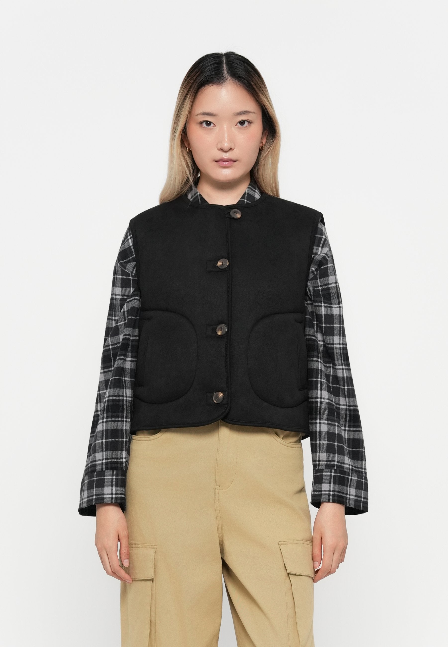 ONLNICO BONDED WAISTCOAT Media 3