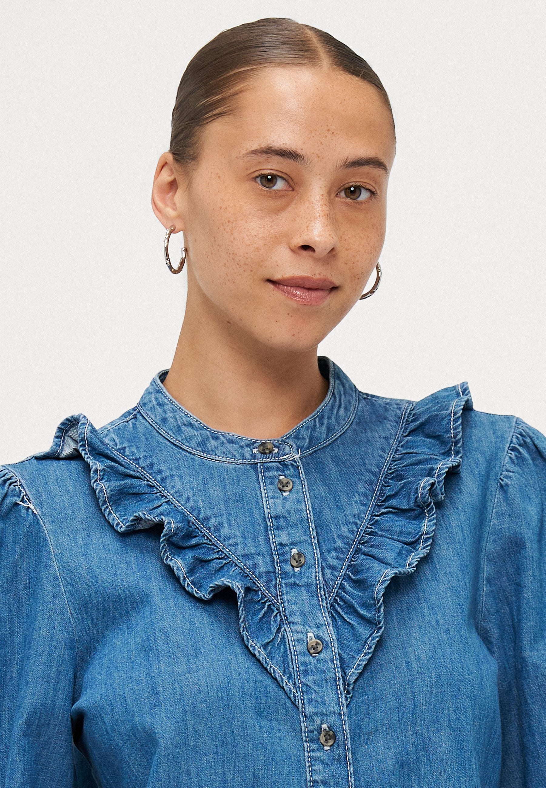 ONLDASHA SEVIGNY FRILL SHIRT  Media 5