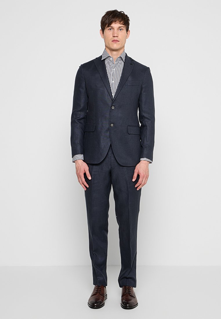 Michael Kors SLIM FIT