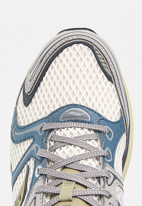 Saucony Originals PROGRID TRIUMPH 4