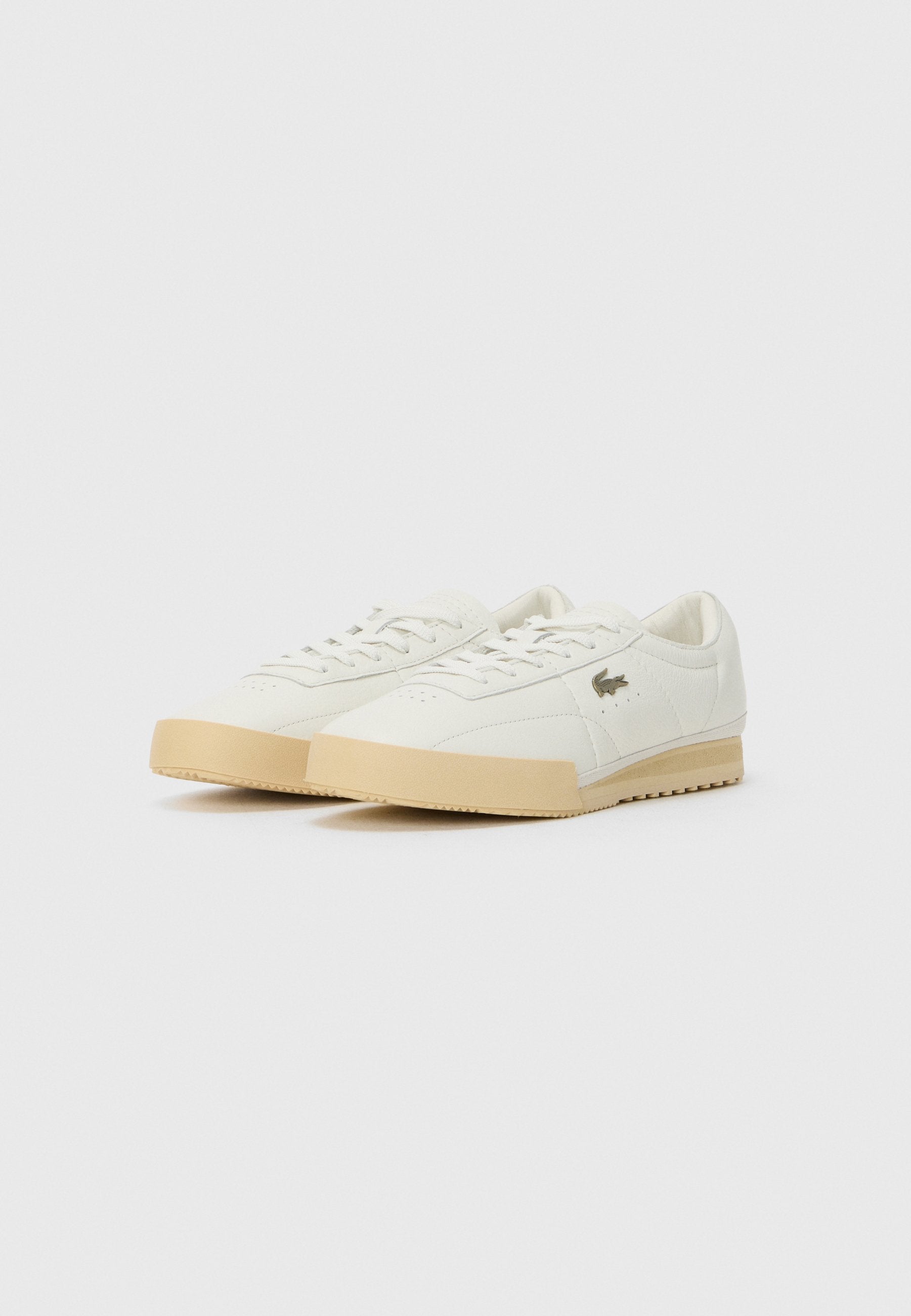 Lacoste AURA 225