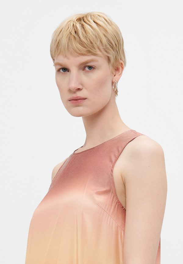 Vero Moda Tall VMELIA OMBRE ANKLE DRESS