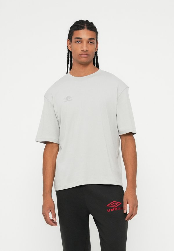 Umbro BOX GRAPHIC TEE