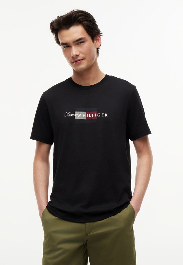 Tommy Hilfiger SCRIPT FLAG REGULAR TEE  BRAND LOVE - Print T-shirt - black