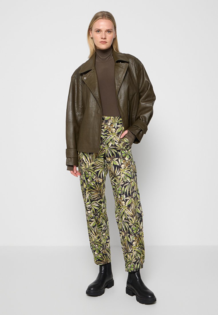 Marc Cain RELAXED FIT