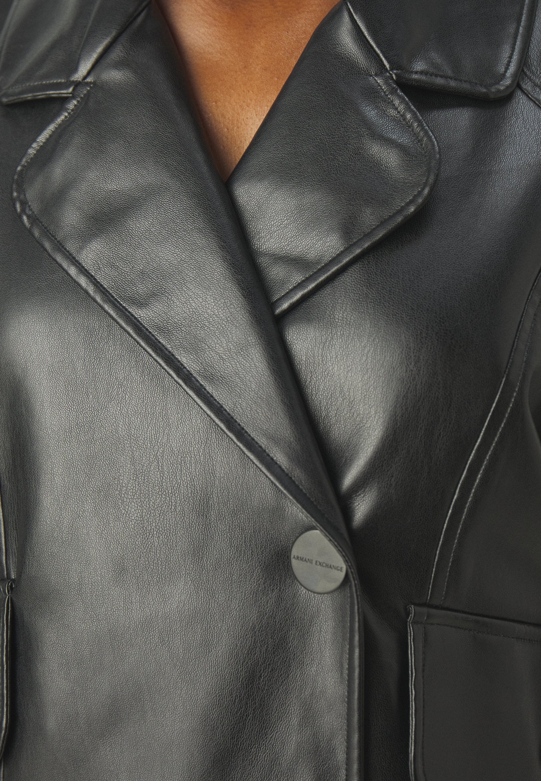 BLOUSON Media 5