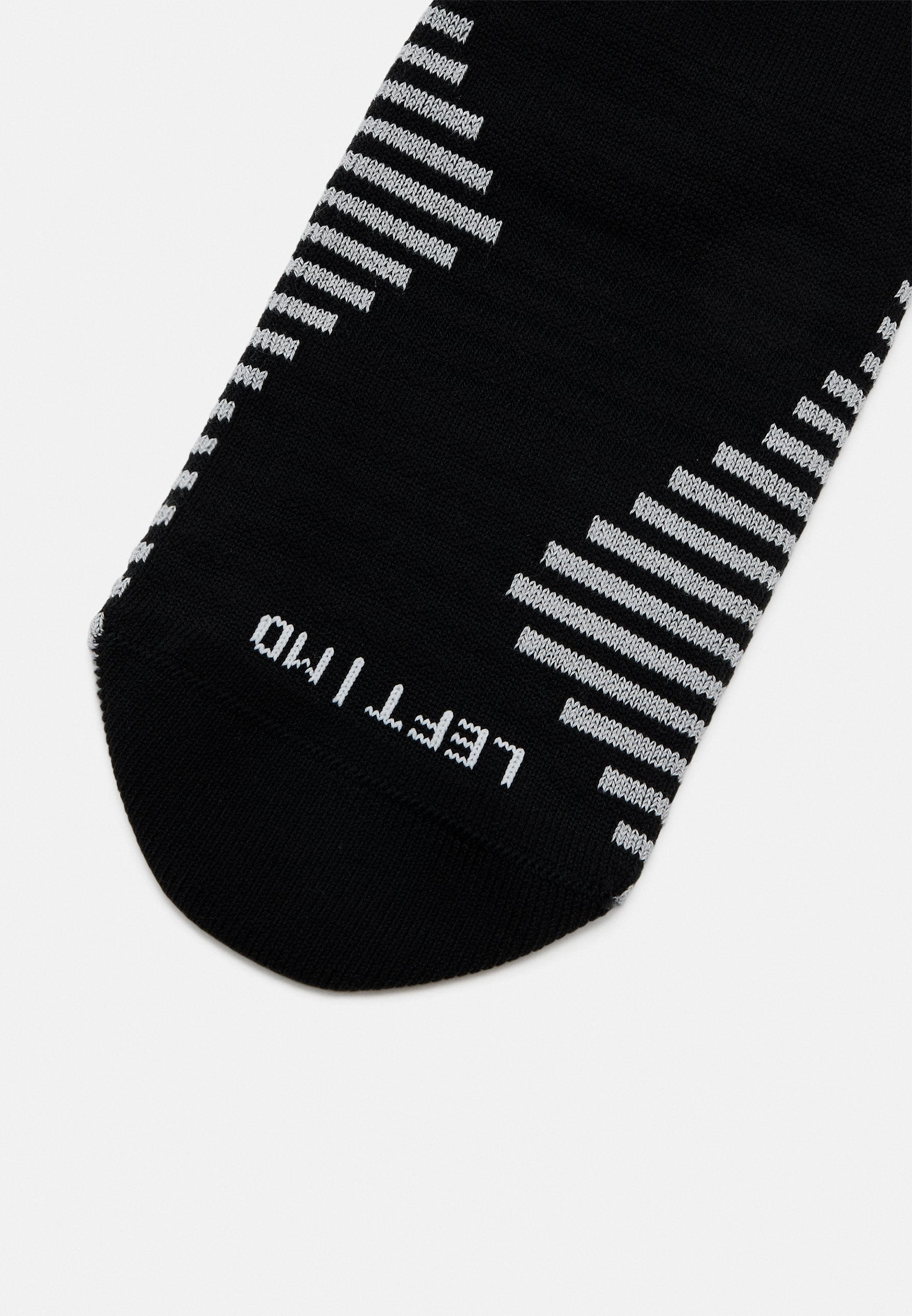Nike Performance DRI-FIT STRIKE