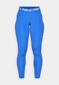 Blaue Nike Pro Leggings mit breitem weißen Bündchen, das den Text "NIKE PRO" trägt. Sie bestehen aus glattem, dehnbarem Material und haben ein enges Design.