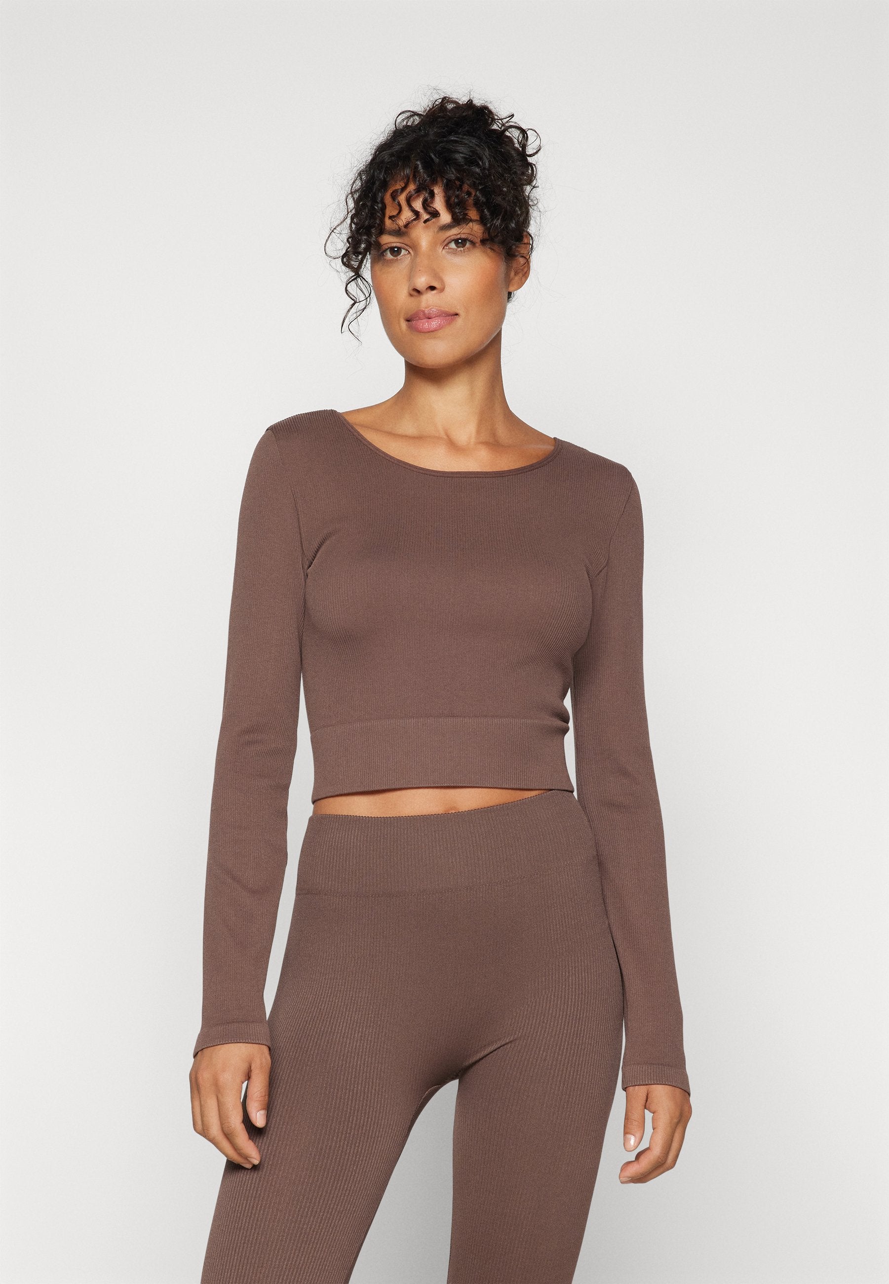ONLY Play ONPJAIA LIFE CROP SEAM TOP