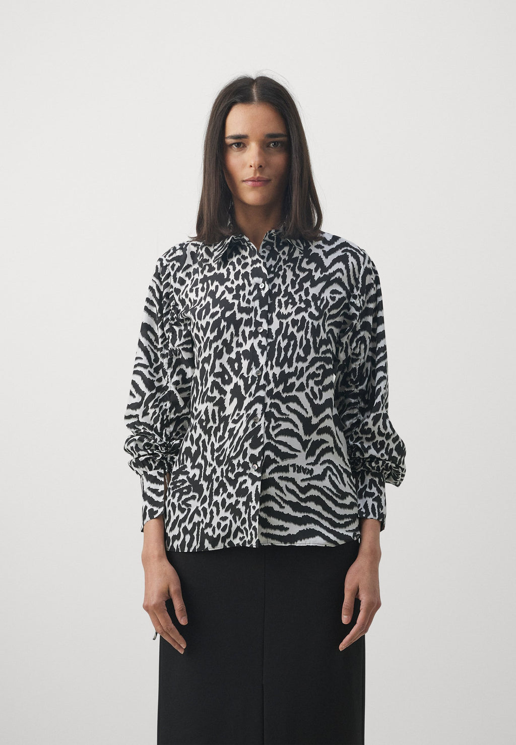 ANIMAL PRINT SHIRT Media 3