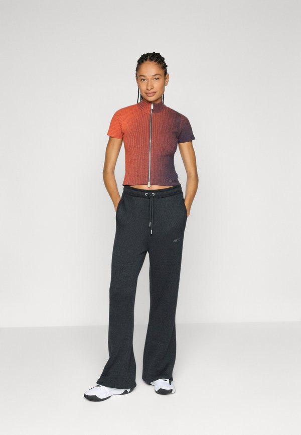 Jordan SPINE TIGHT FIT