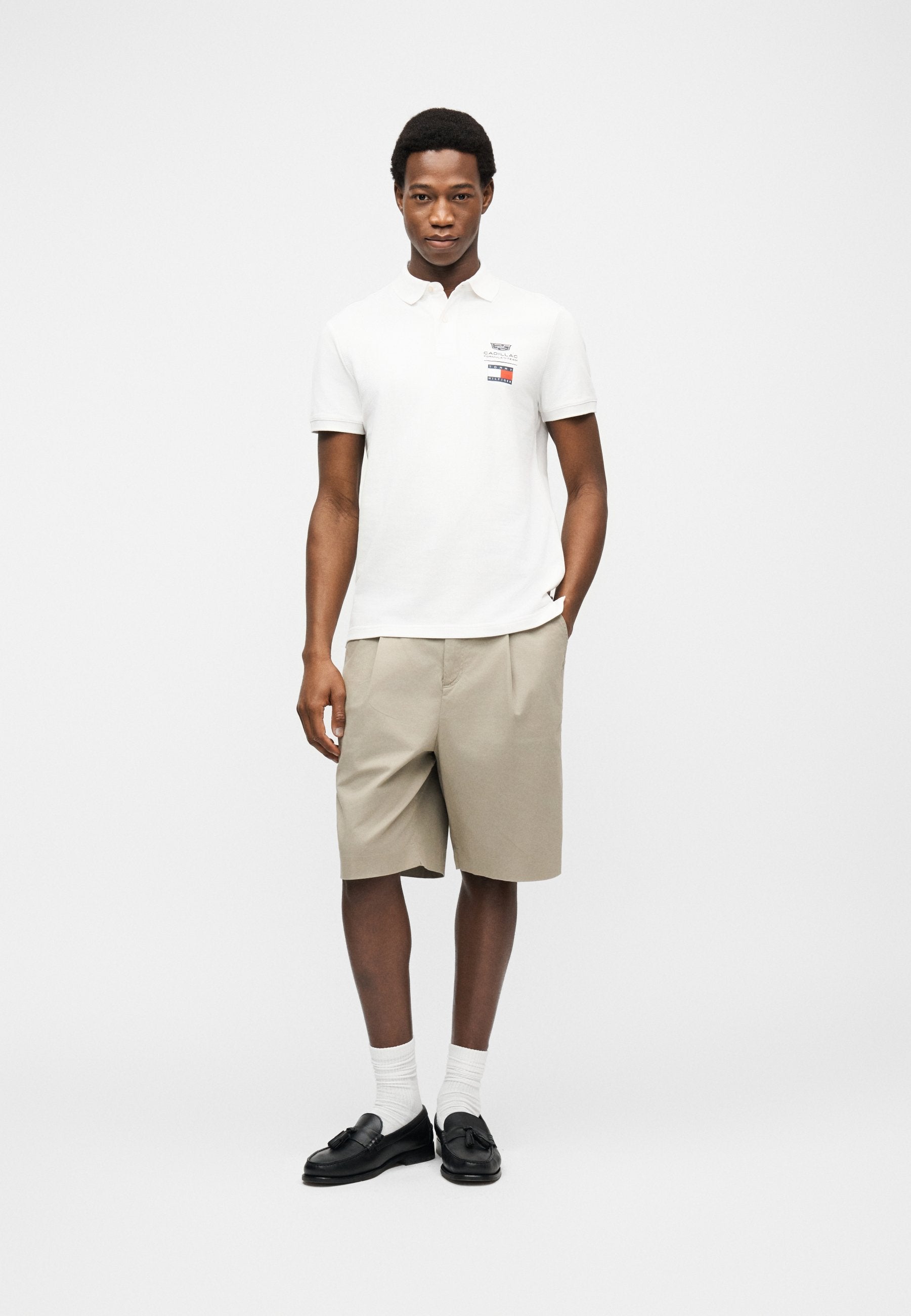 TH X CADILLAC FORMULA 1 TEAM LOGO UNISEX Media 2