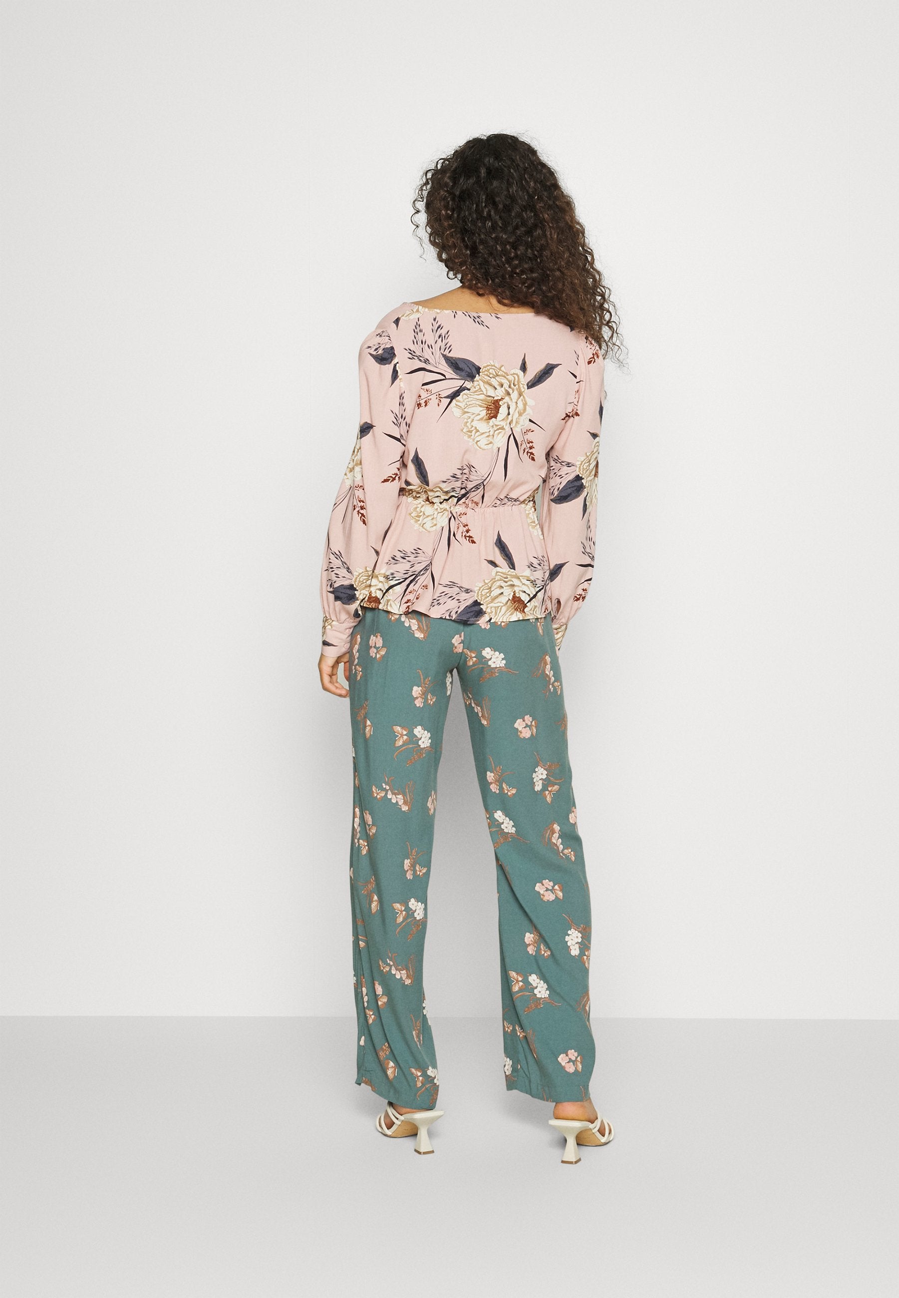 Vero Moda VMSIMPLY EASY WIDE PANT