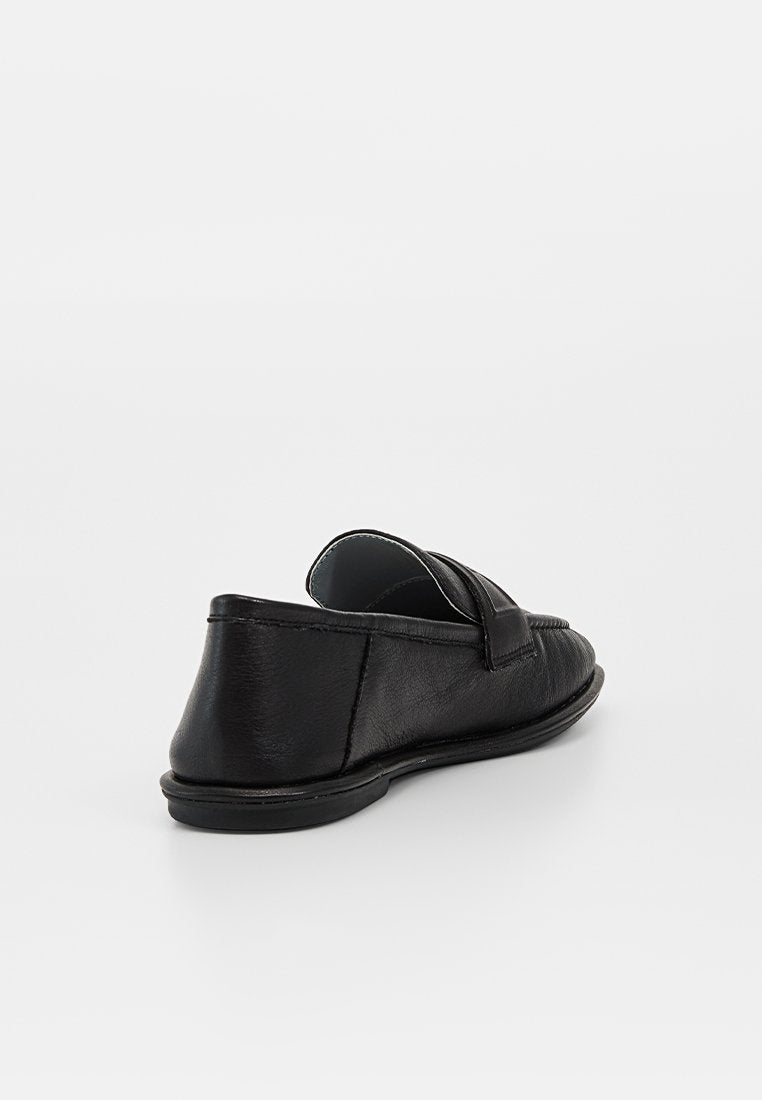 HOFF Slipper Media 3