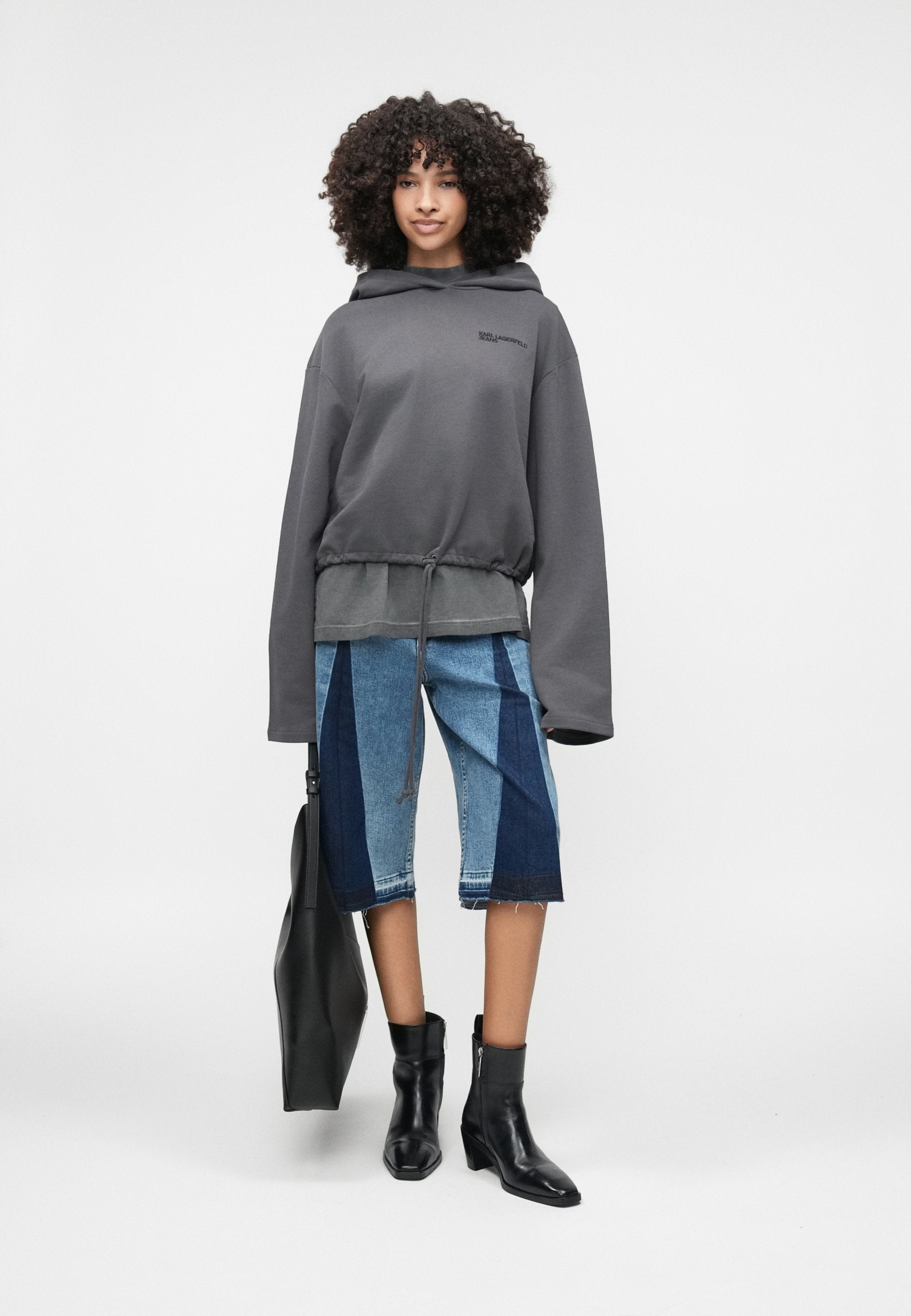 OVERSIZED CROP Media 2