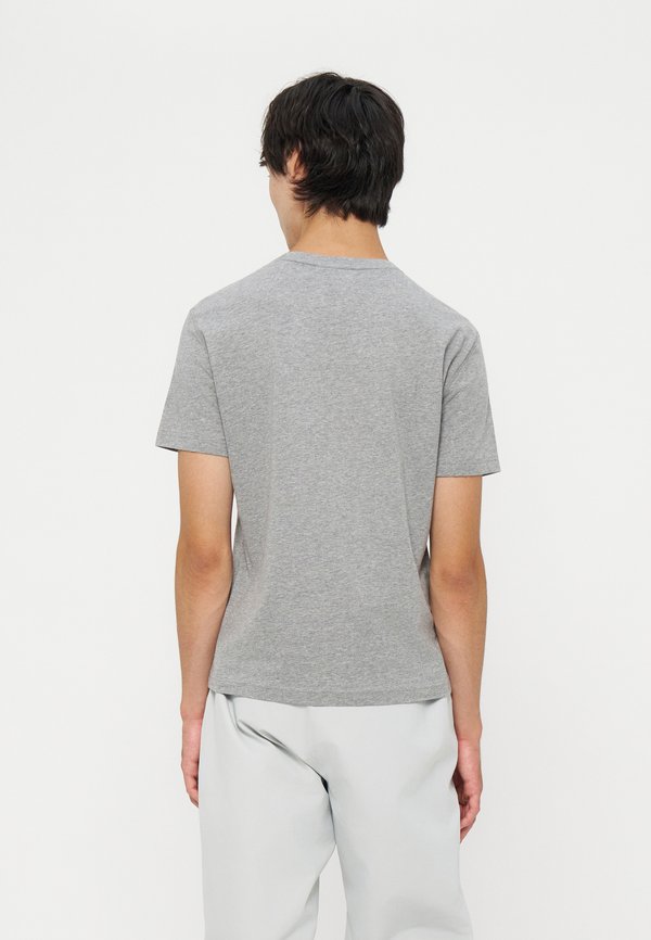 EA7 Emporio Armani