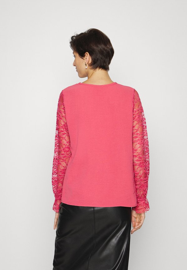 ONLY Tall ONLKARO V NECK MIX