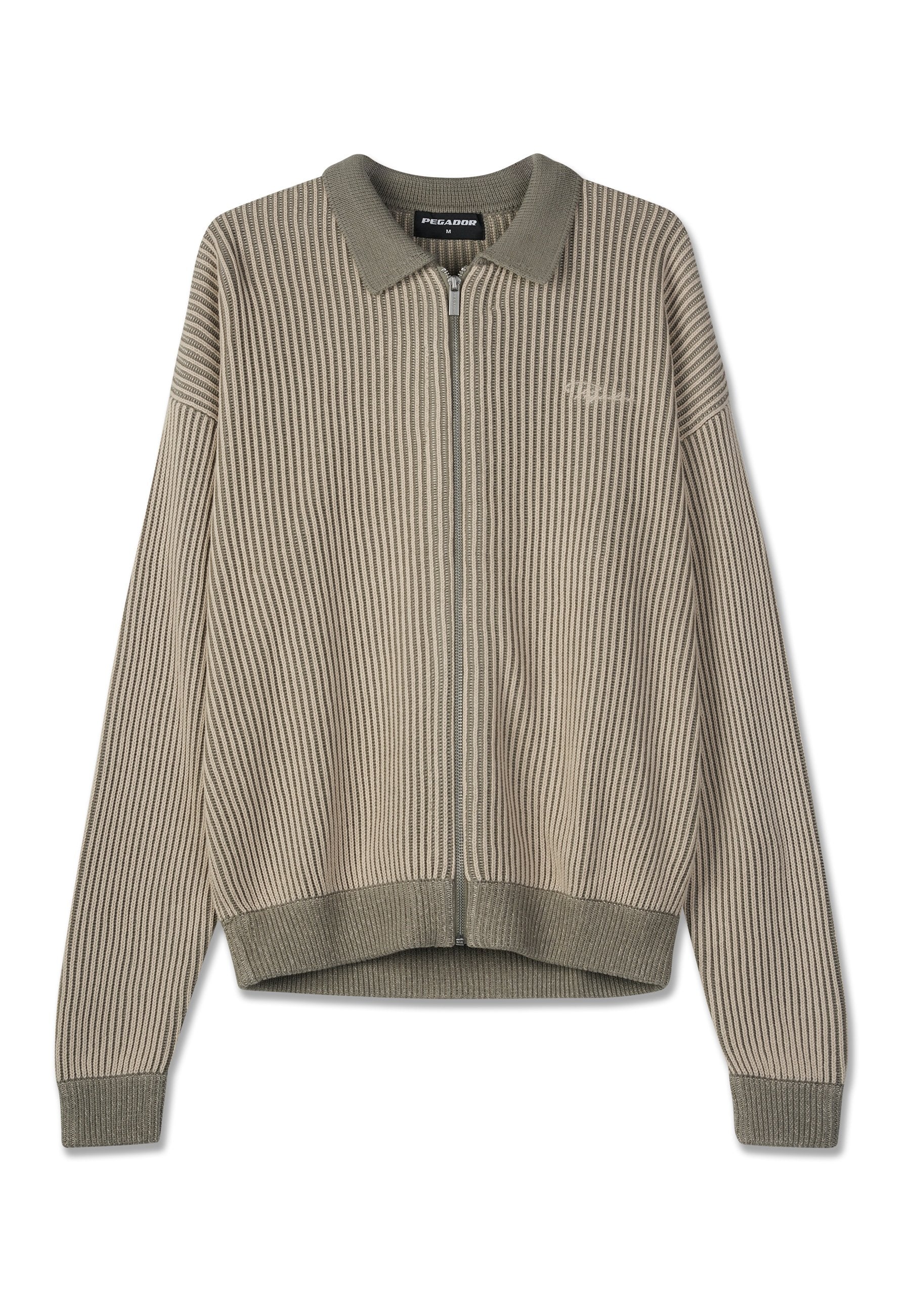 Hellgrünes, geripptes Zip-Up-Jacket mit kragenförmigem Hals und kontrastierenden Bündchen. Mit dezentem Branding auf der Brust. Strukturiertes Material.