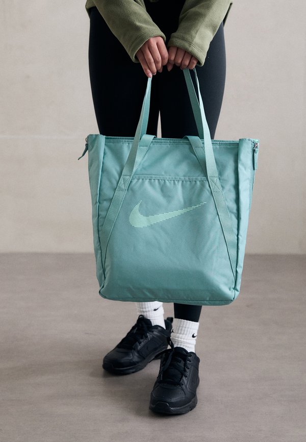 Nike Performance GYM TOTE - Sports bag - cannon/mint foam