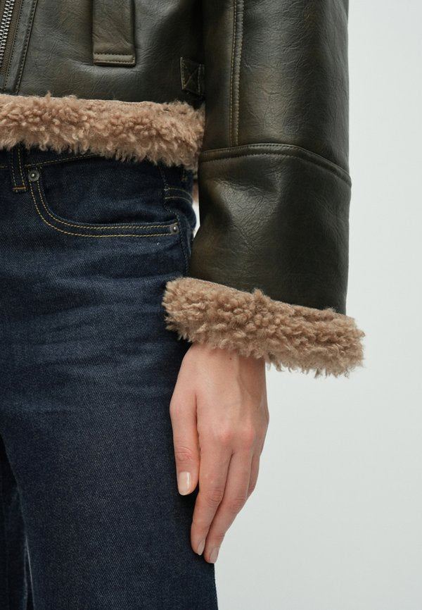 Guess YOLENE BIKER