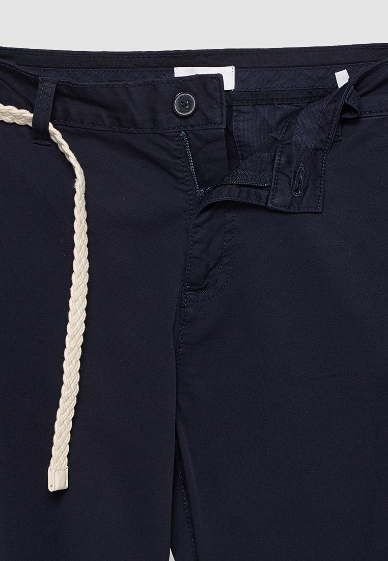 REGULAR FIT Media 4