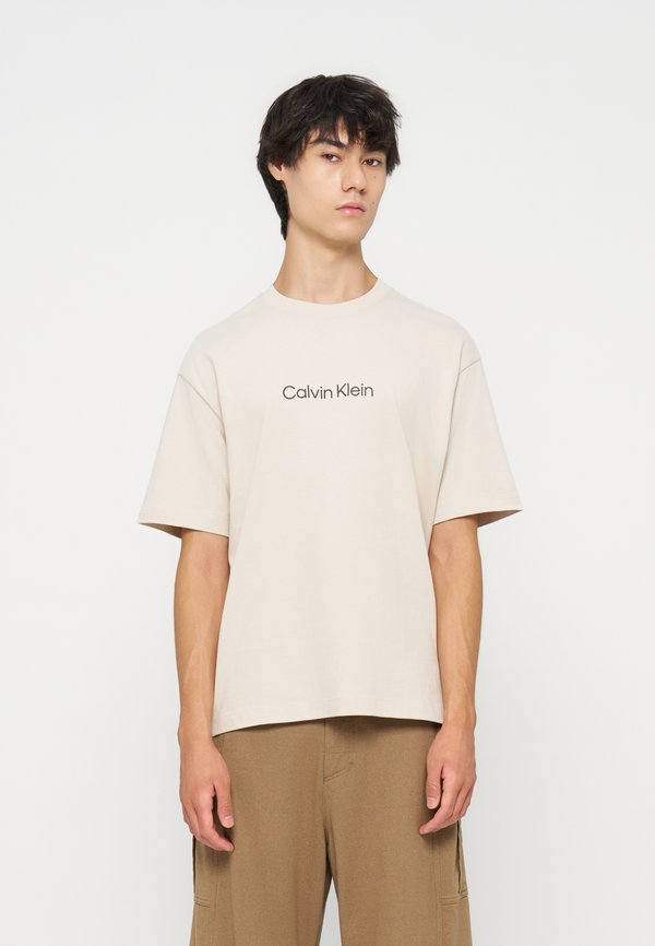 Calvin Klein Jeans