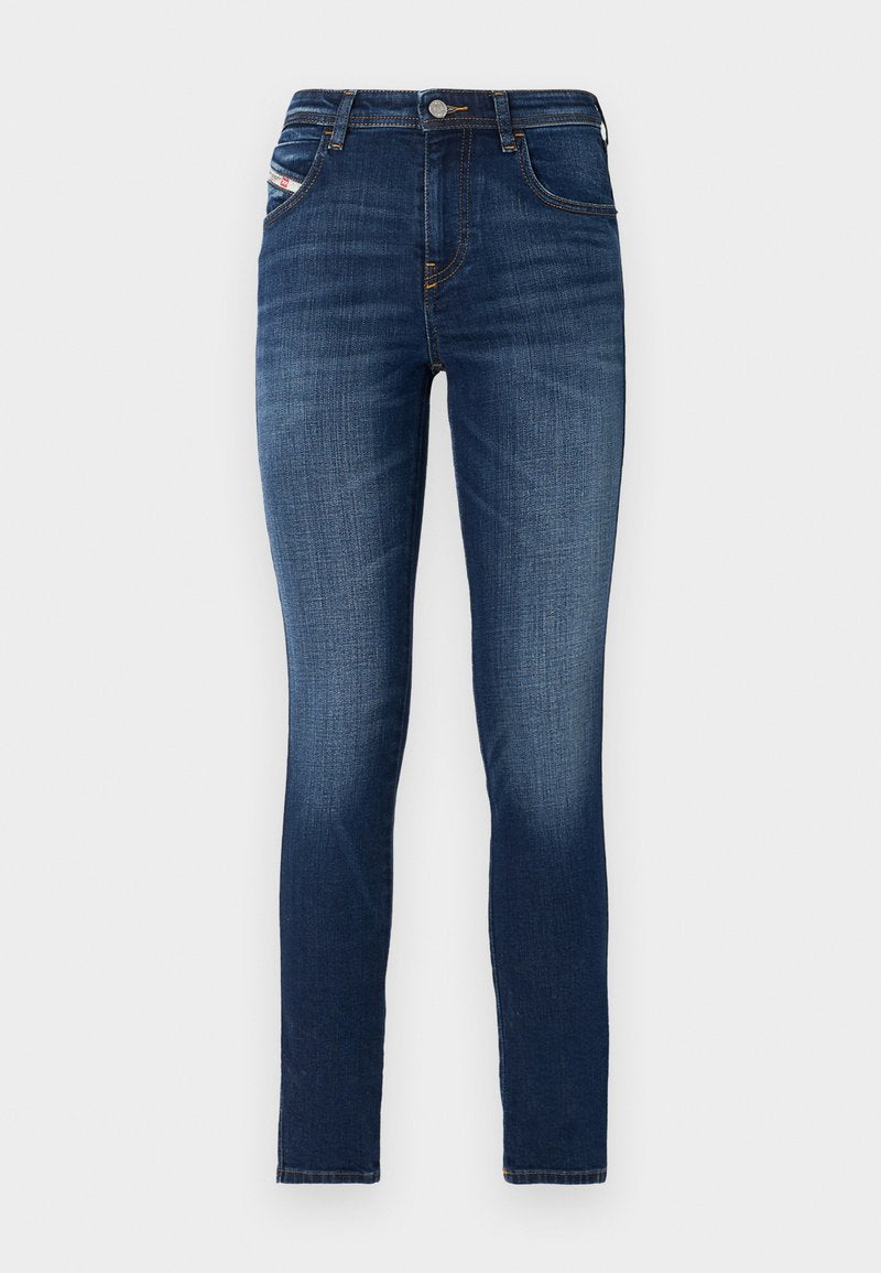 Slim Jeans aus dunkelblauem Denim mit dezenten Verblassungen. Verfügt über ein klassisches Fünf-Taschen-Design und eine Metallknopfverschlüsse.