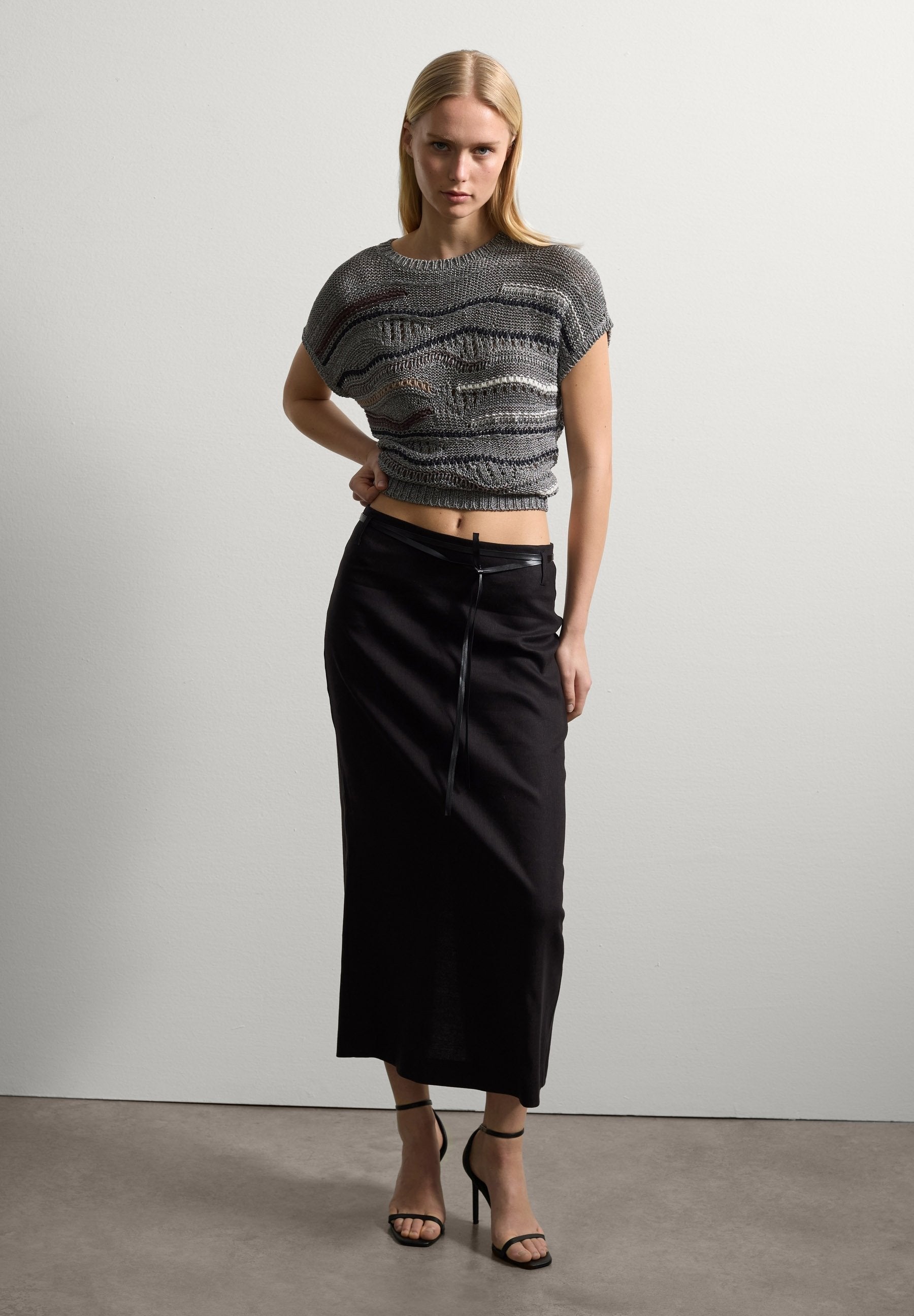 Stefanel WITH CONTRASTING DETAILS