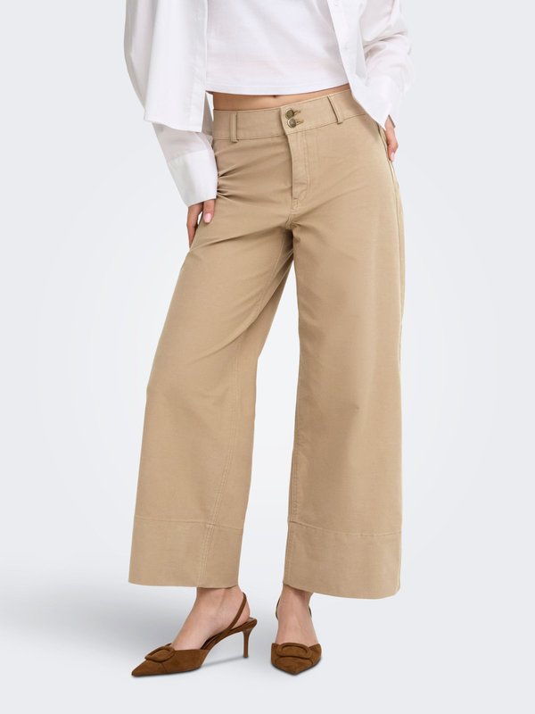 ONLY ONLMADISON-CLAIR Cropped Fit - Trousers - cornstalk