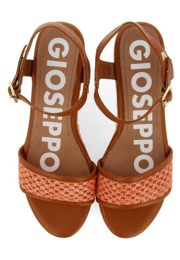 Gioseppo ASQUINS