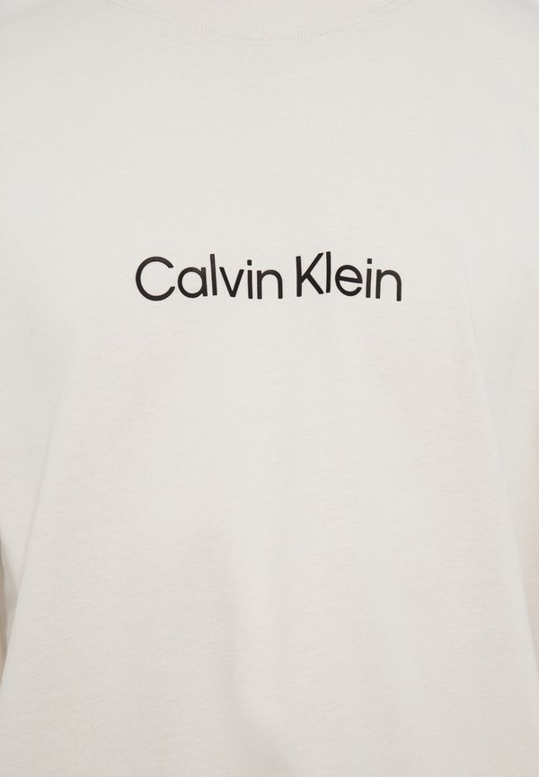 Calvin Klein Jeans