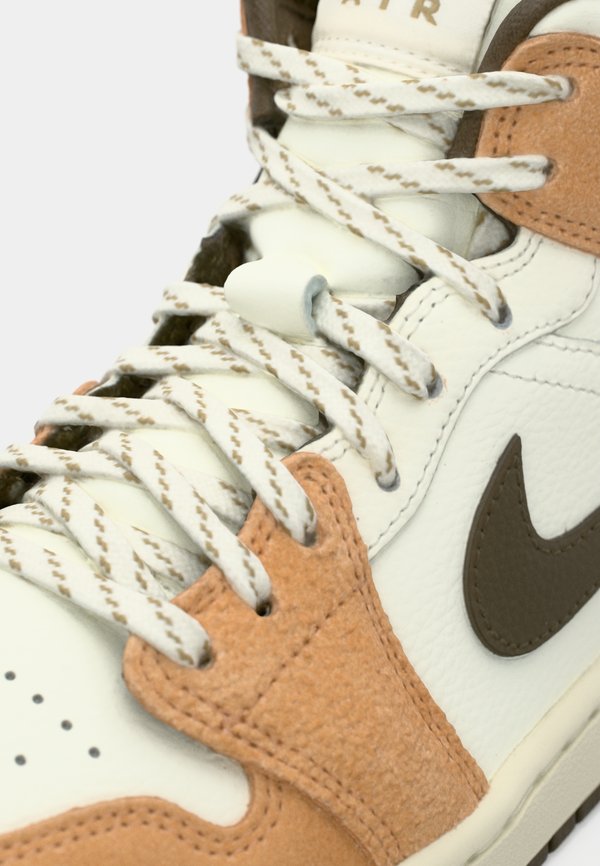 Jordan AIR JORDAN 1 MID