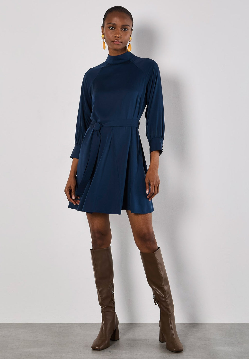 Apricot MOCK NECK SWING MINI