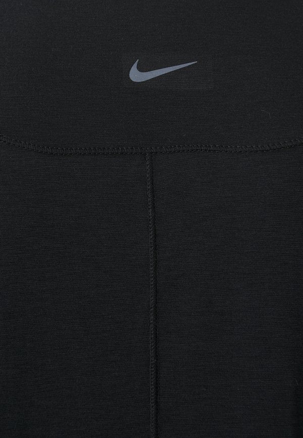 Nike Performance ONE RELAXED