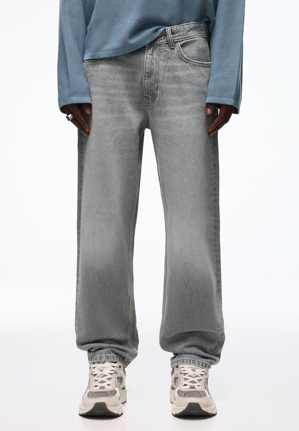 Bershka STRAIGHT-LEG - JEANS - Straight leg jeans - grey