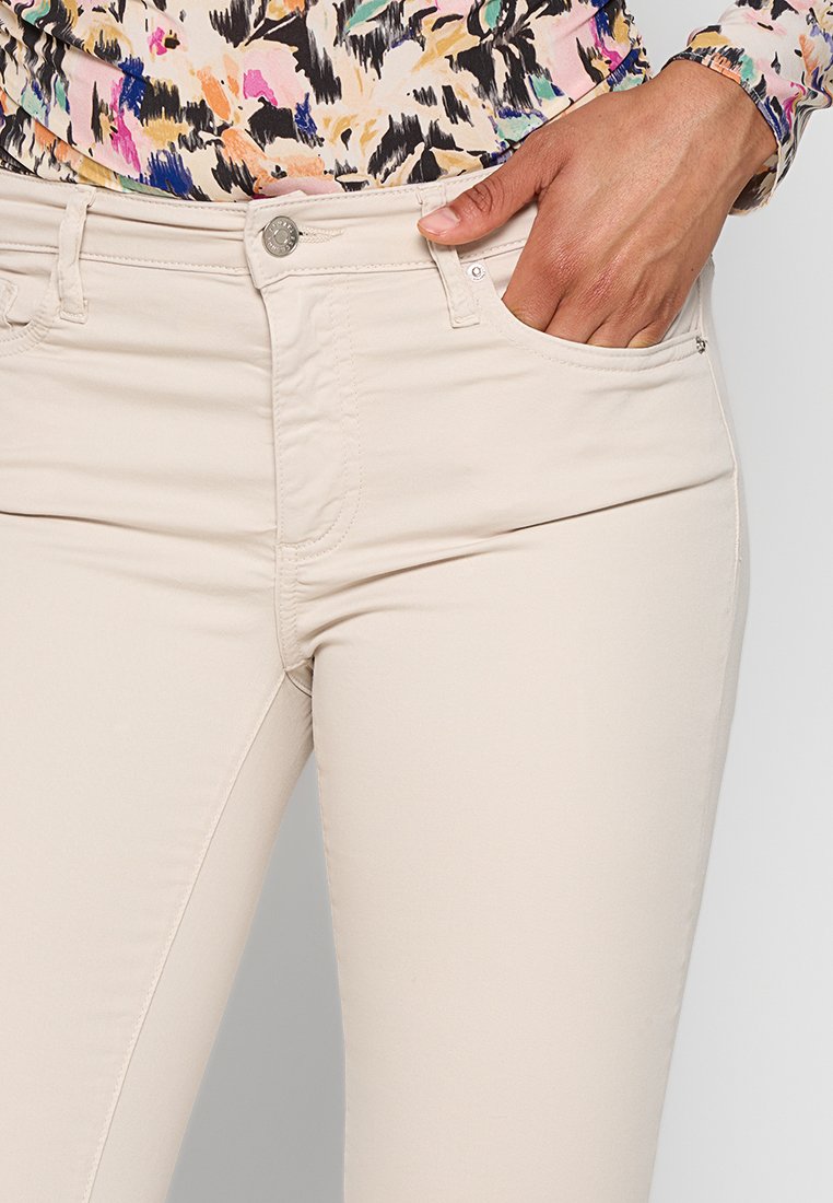 Armani Exchange Stoffhose Media 4
