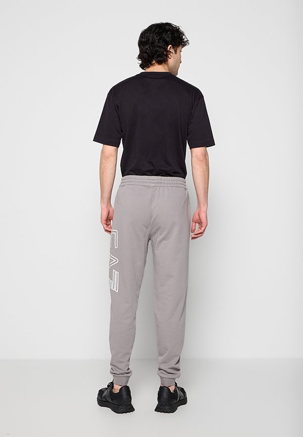 EA7 Emporio Armani