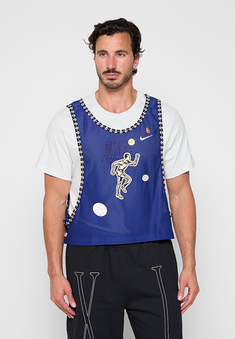 Nike Sportswear