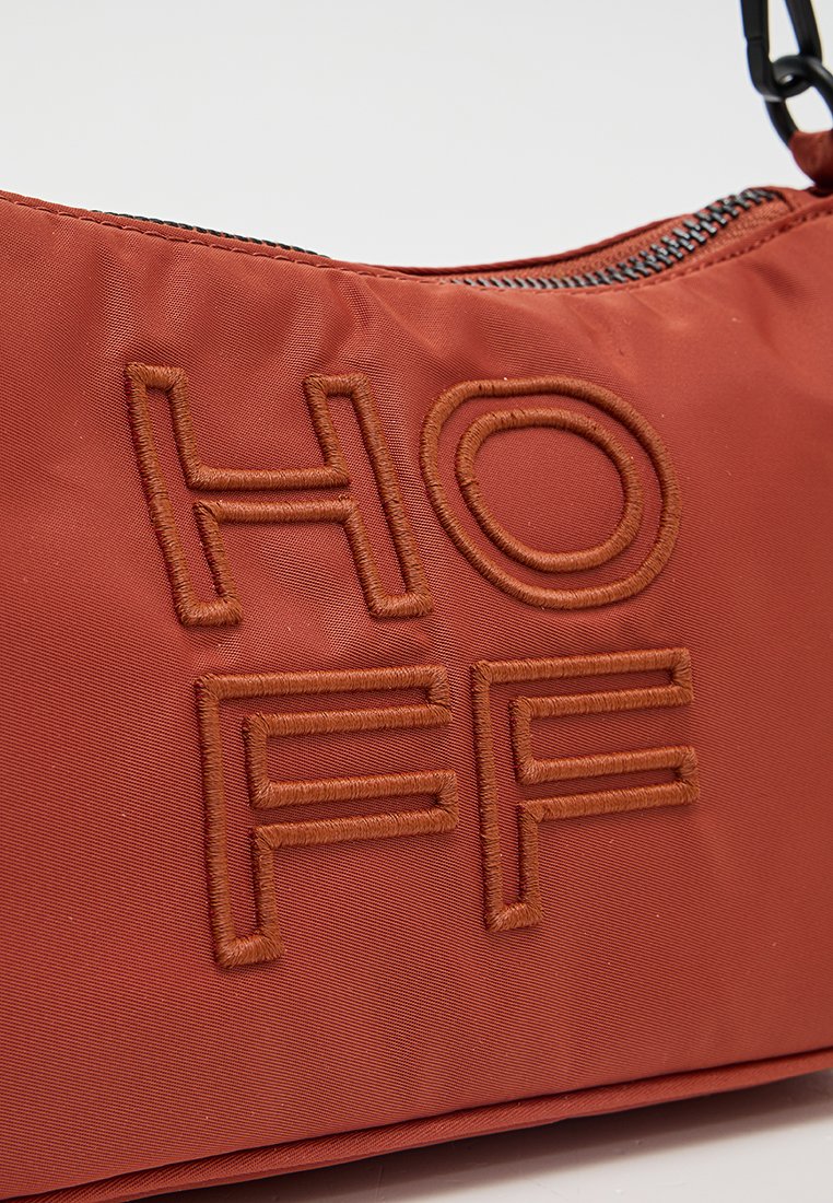 HOFF SALON