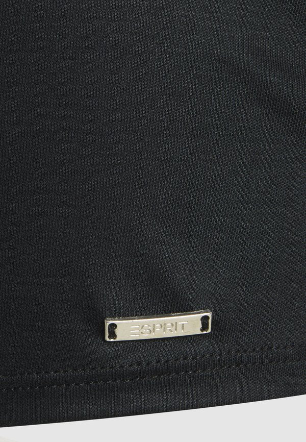Esprit Maternity