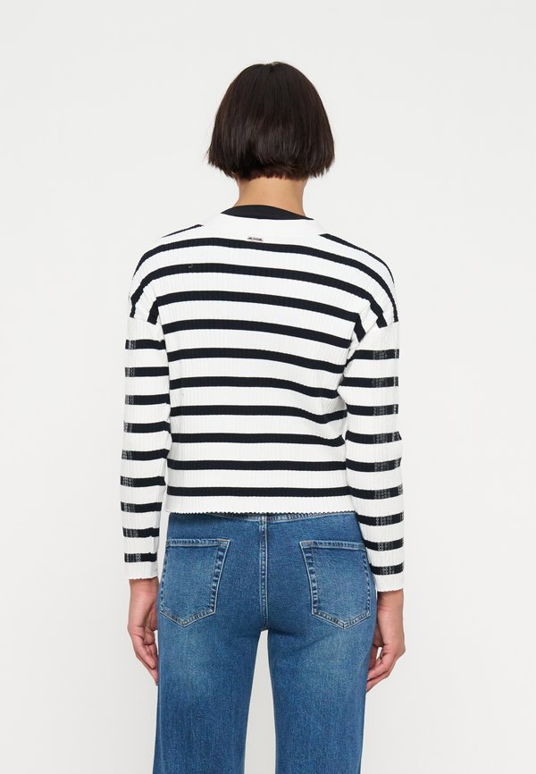 DKNY