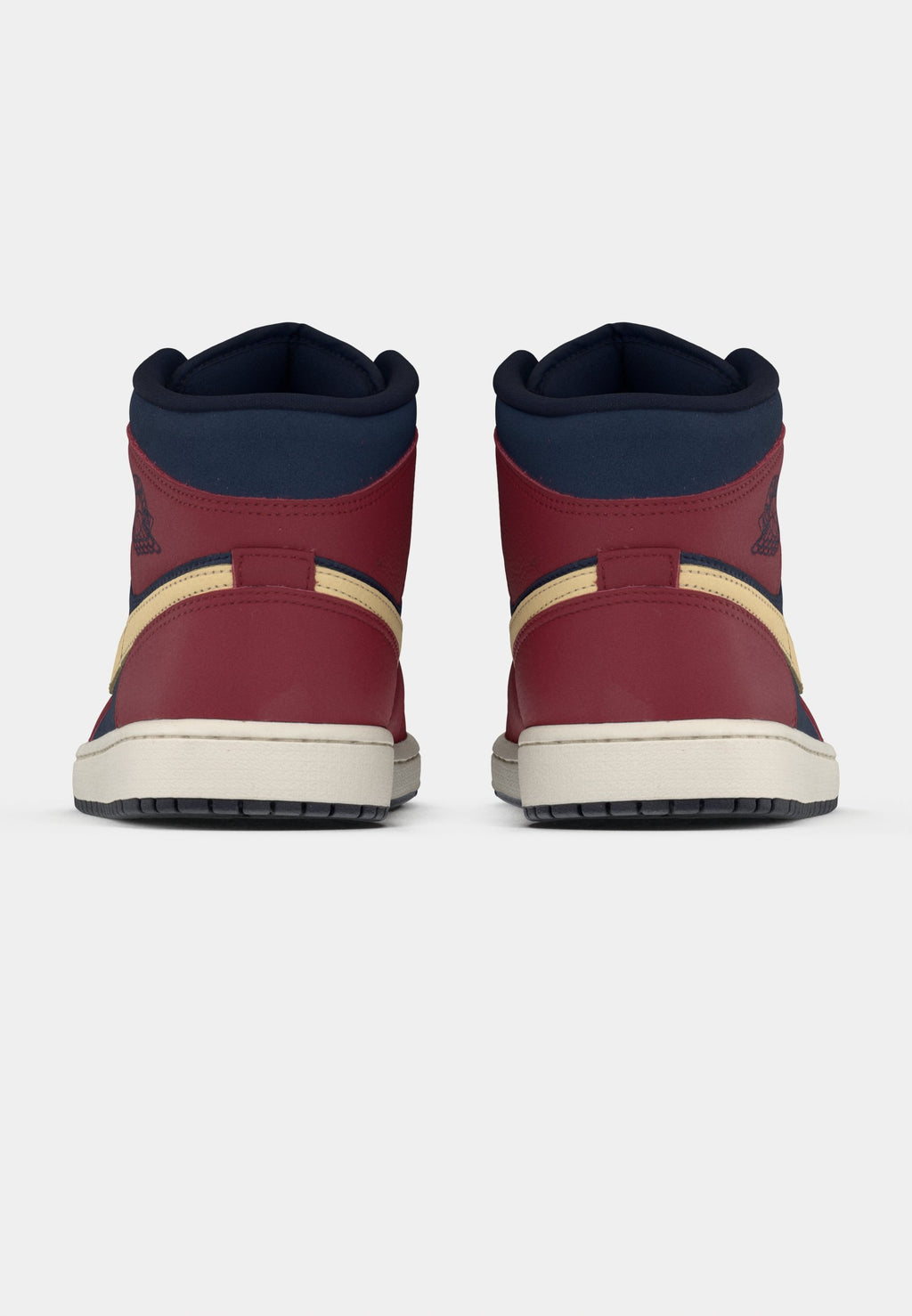 Jordan AIR JORDAN 1 MID SE V2