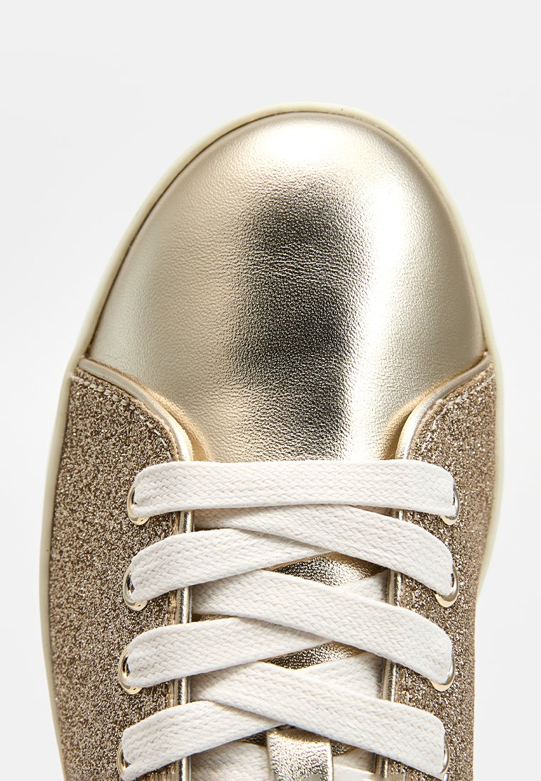 Jimmy Choo KAI