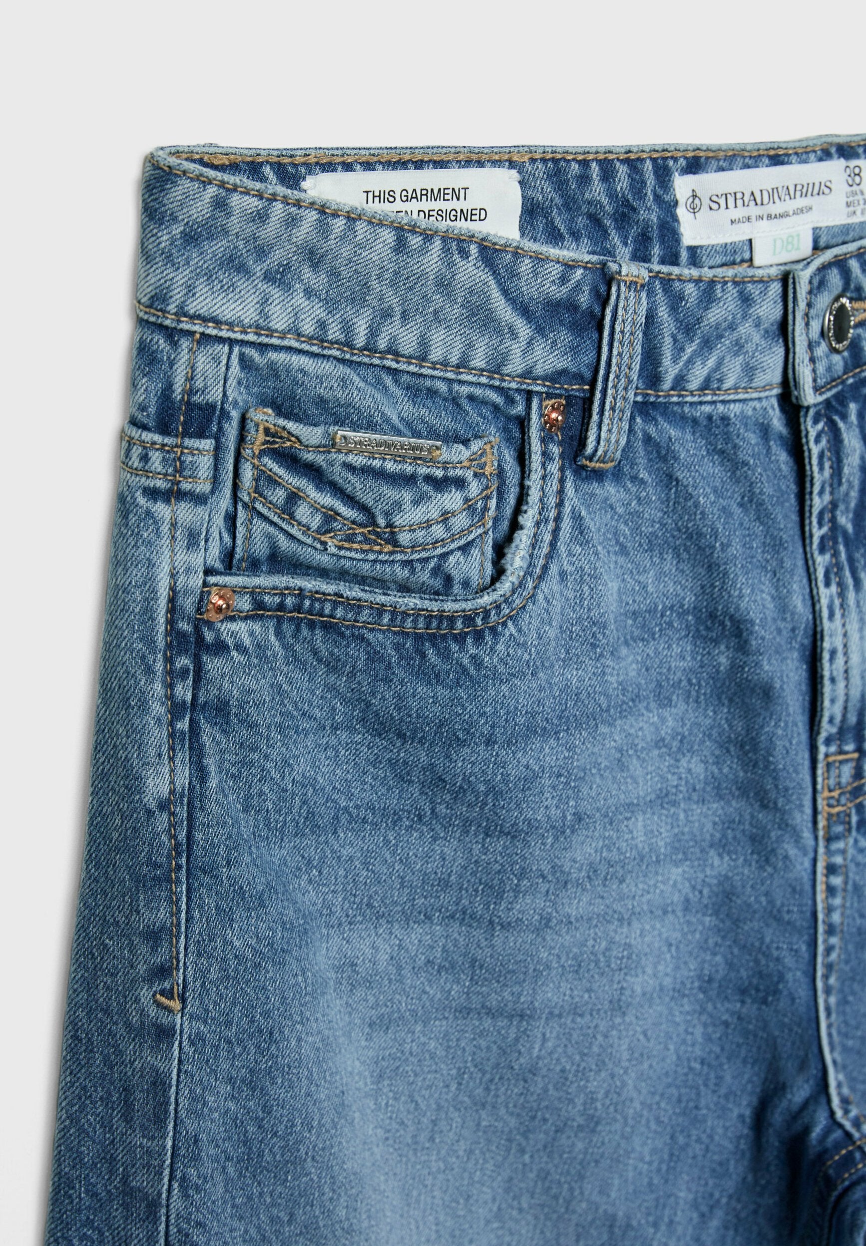 Stradivarius  MOM FIT