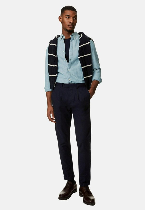 Marks & Spencer PURE COTTON OXFORD