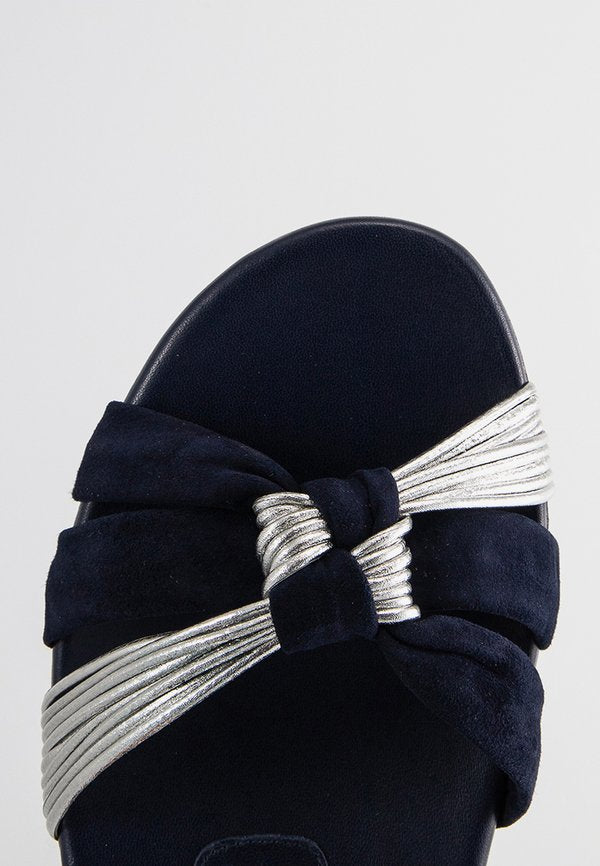 Stuart Weitzman KEANA