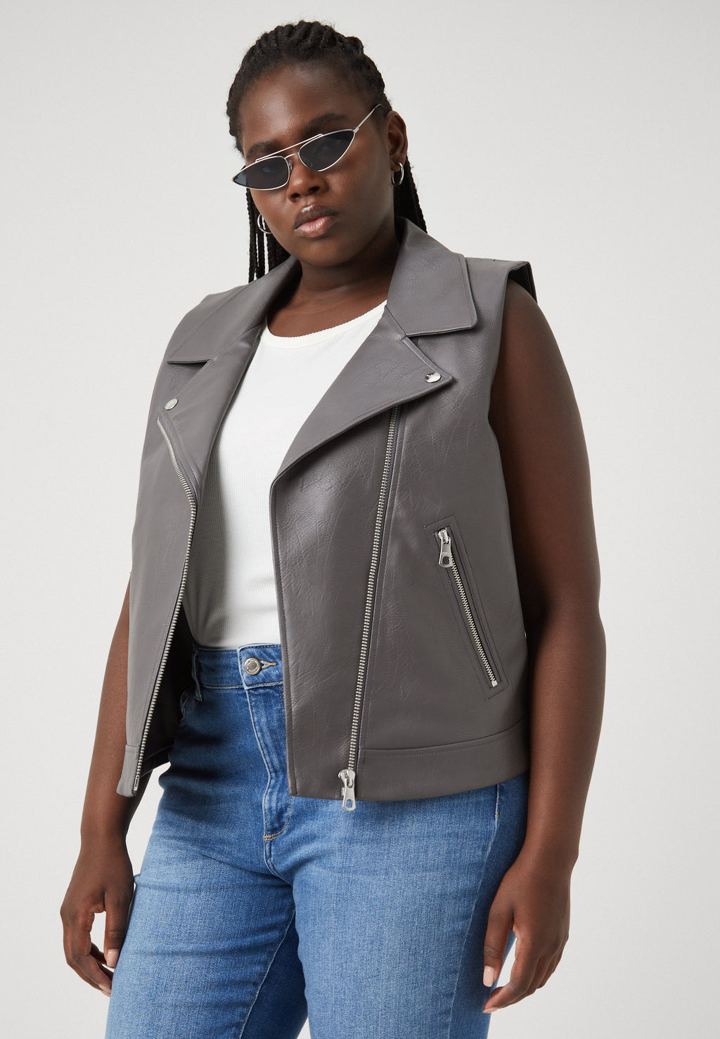 CARVERA WAISTCOAT Media 5